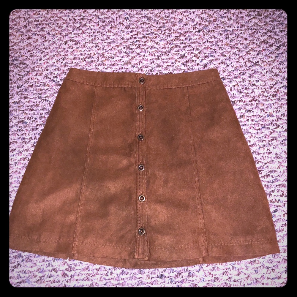Trendy brown suede Hollister skirt